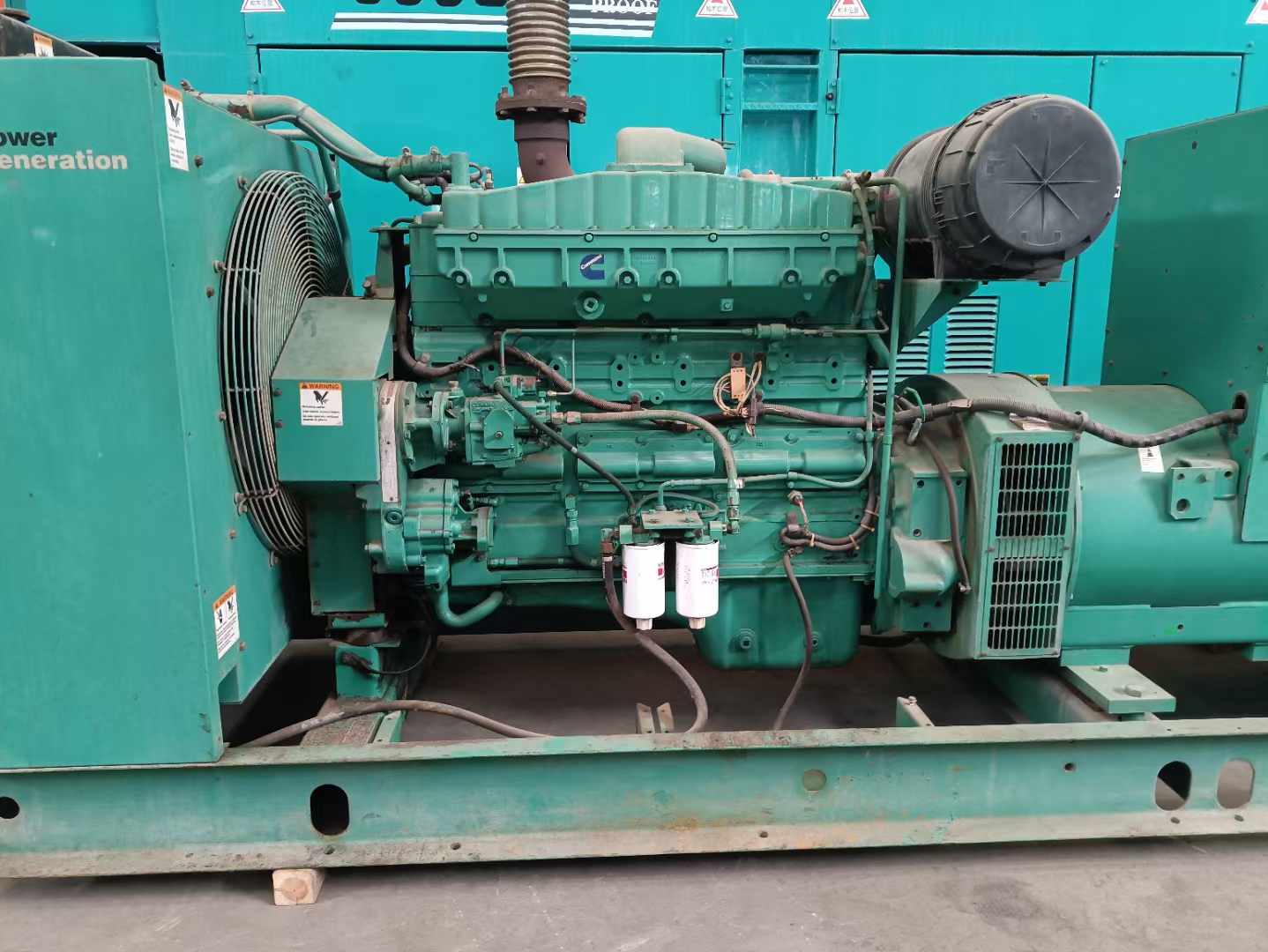 丹棱过载会对 600kW 柴油发电机组造成哪些损害？